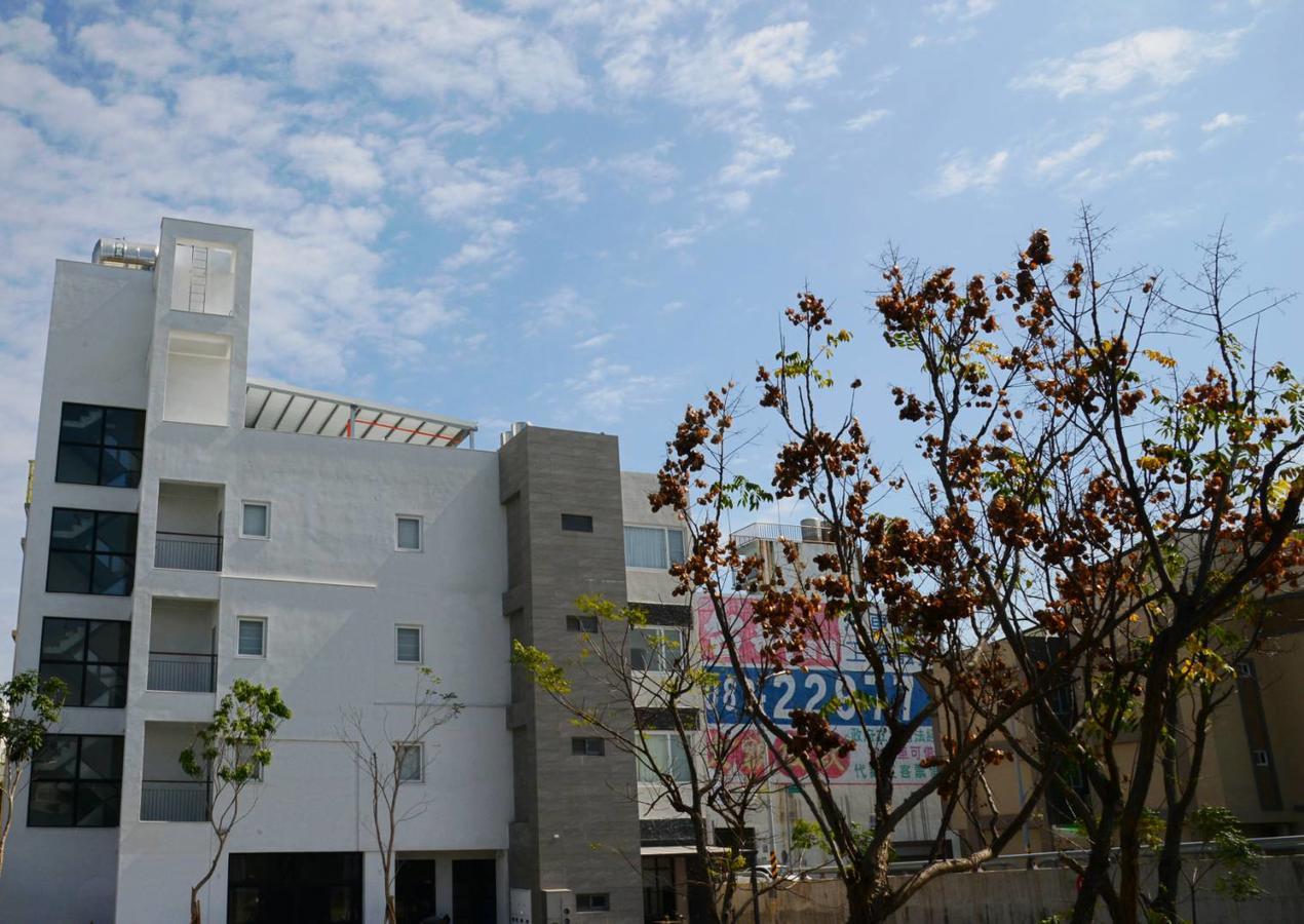 Taitung 티인 틴 리버쇼어 비앤비 B&B 외부 사진